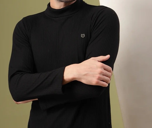 Classic Ribbed Turtleneck Jet Black T-Shirt