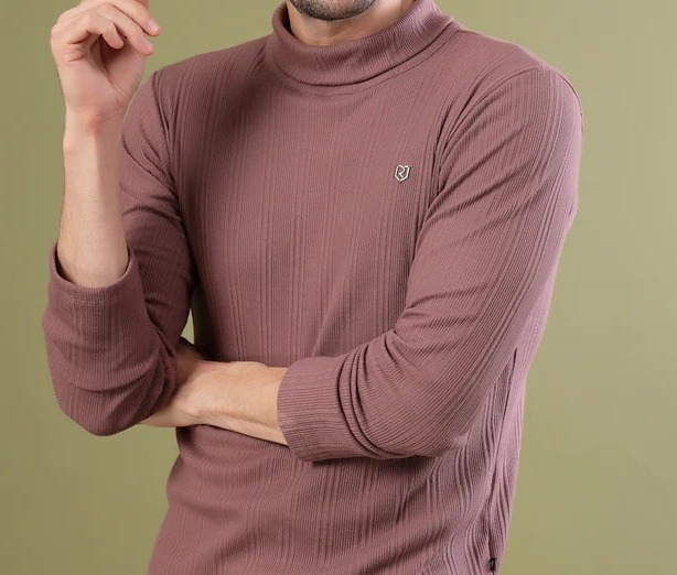 Classic Ribbed Turtleneck Mauve T-Shirt