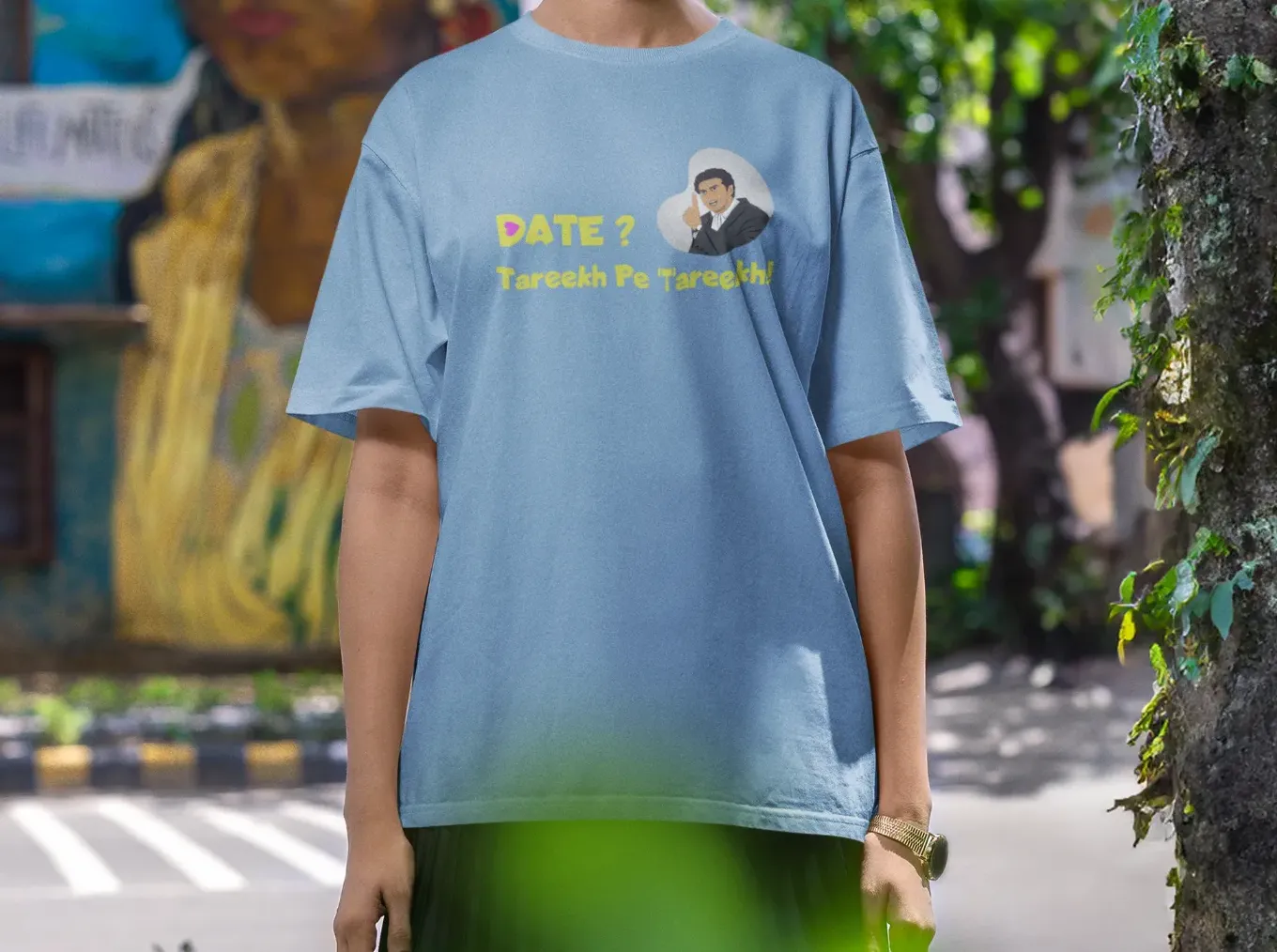 Date? Tareekh pe Tareekh Oversized T-Shirt