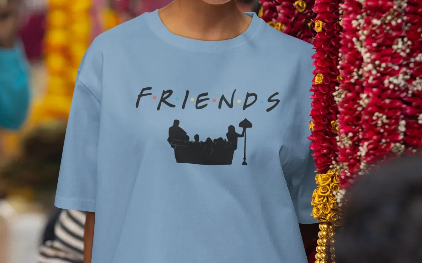 FRIENDS Oversized T-Shirt