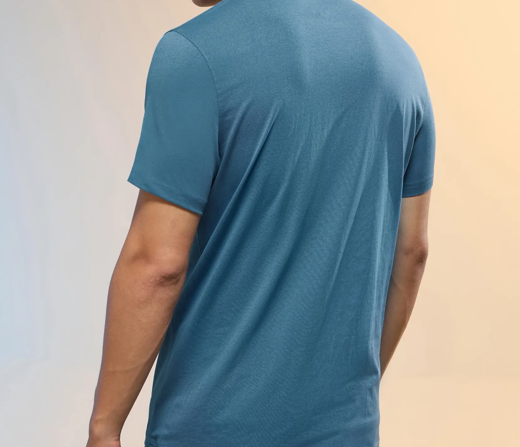 Men Solid Slim Fit Polo Horizon Blue T-shirt