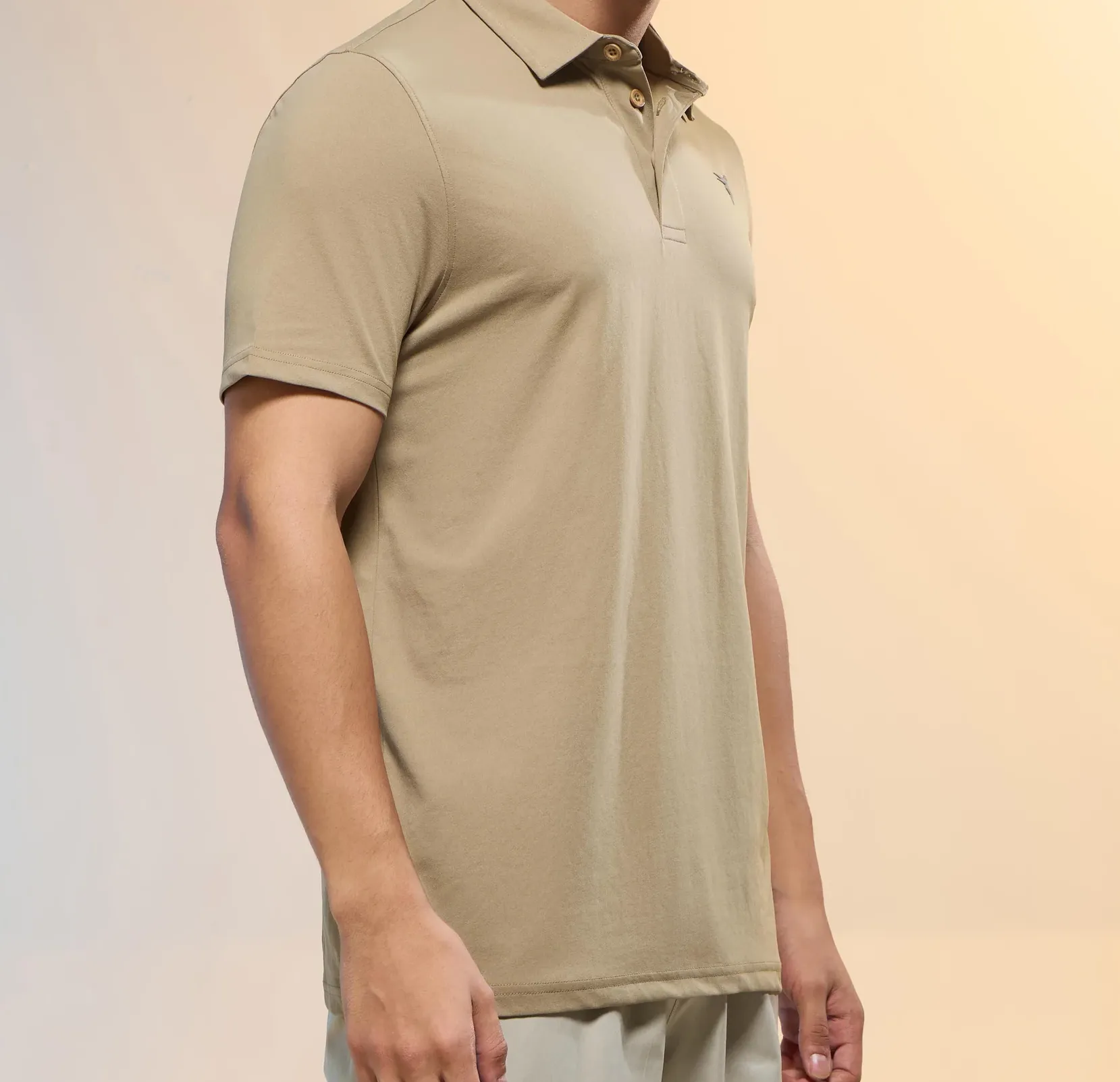 Men Solid Slim Fit Polo Khaki T-shirt