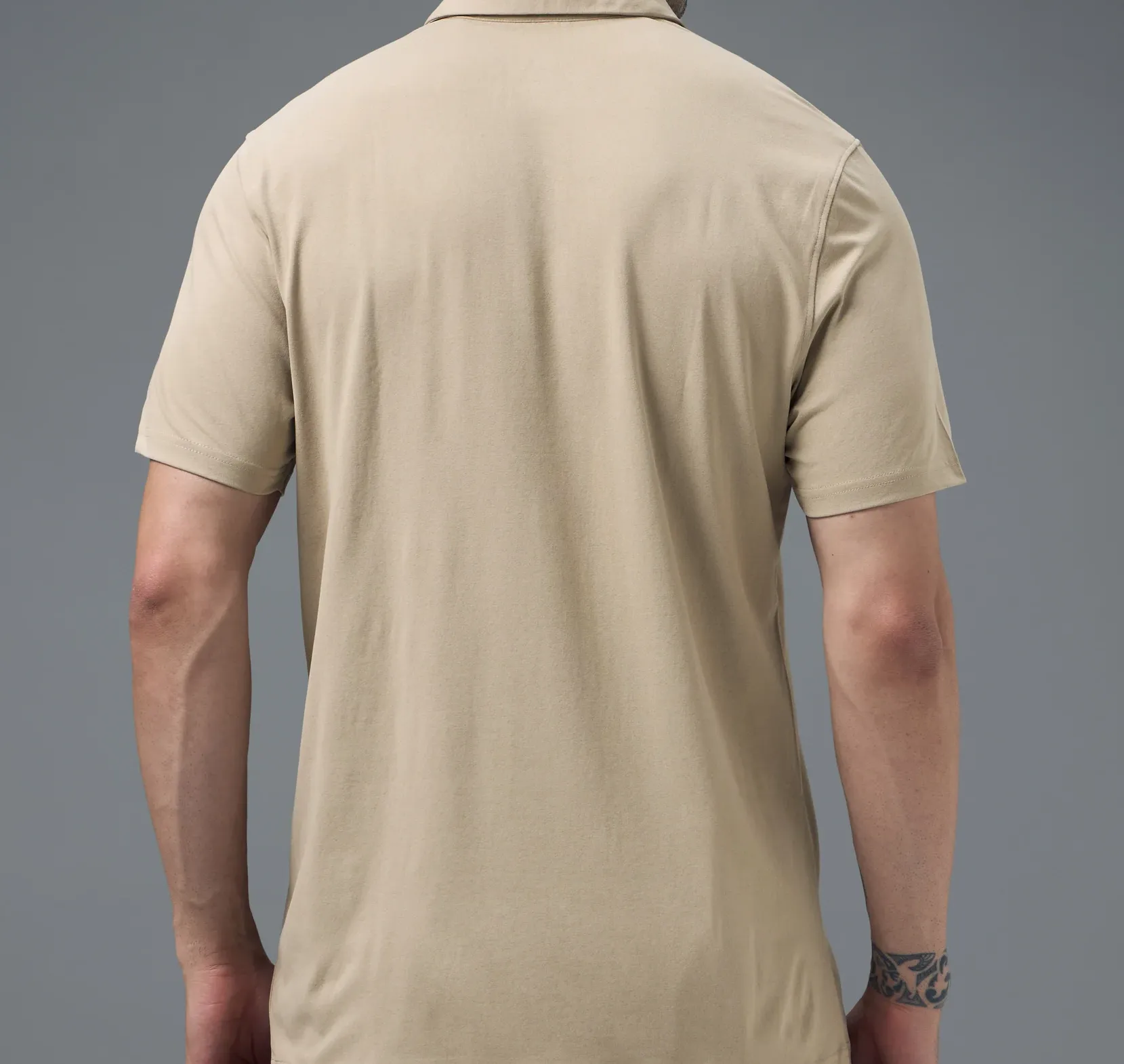Men Solid Slim Fit Polo Oyster Gray T-shirt