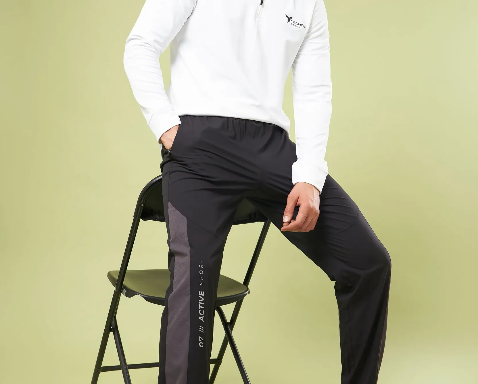 Men Solid Slim Fit Polo Sports White T-shirt