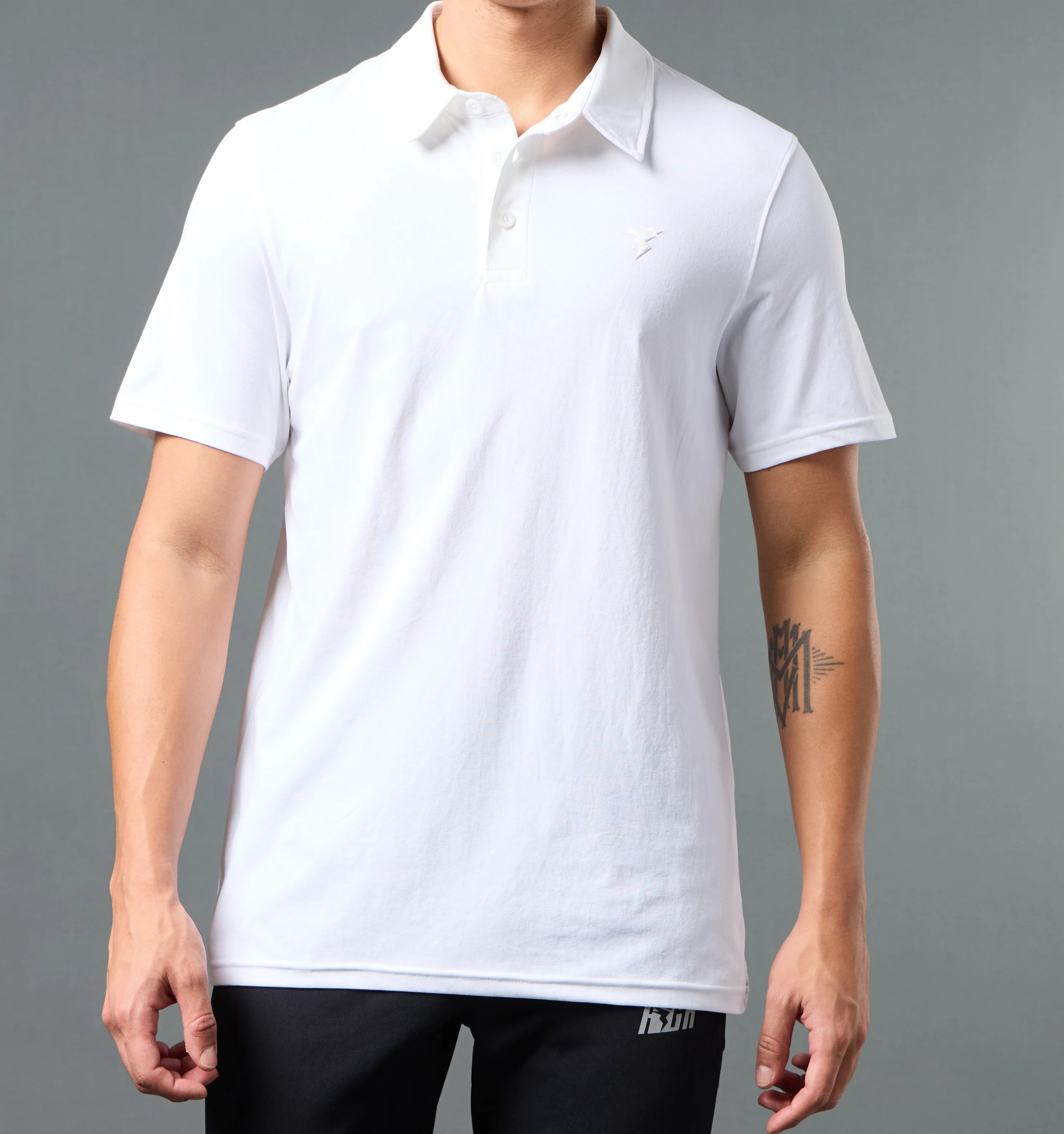 Men Solid Slim Fit Polo White T-shirt