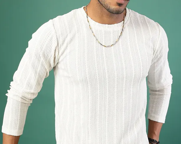 Polyester Knitted Slim Fit Round Neck Off White T-Shirt