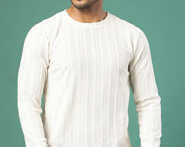 Polyester Knitted Slim Fit Round Neck Off White T-Shirt