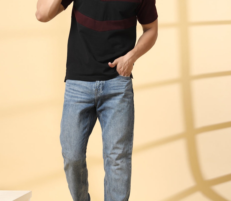 Rigo Men's Contrast Textured Panel  Polo T-shirt