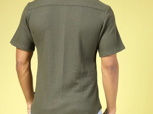 Solid Waffle Knit Cuban Collar Shirt